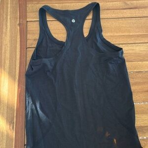 Lululemon black tank top size 6